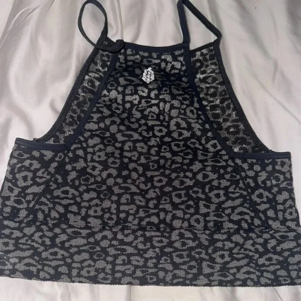 Free PeopleMovement High Neck Black and Grey Leopard Yoga Sports Bra M - Picture 3 of 10